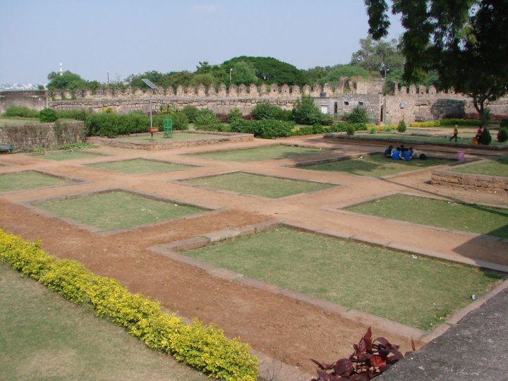 Nagina-Bagh-gardens-at-Golconda-Fort-Hyderabad