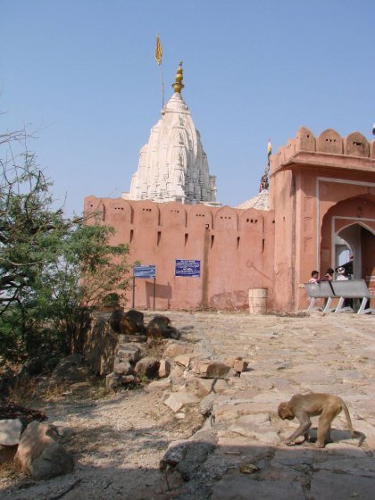 The-Sun-Temple-situated-on-the-road-to-the-Monkey-Temple-in-Jaipur