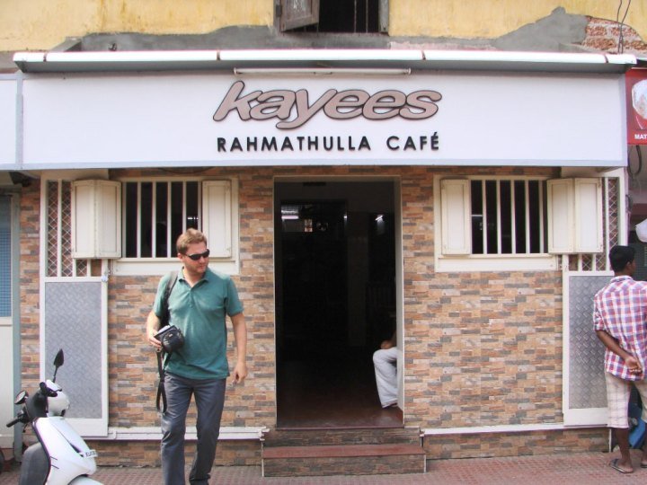 Restaurant-in-Kochi---Rahmathulla-Cafe