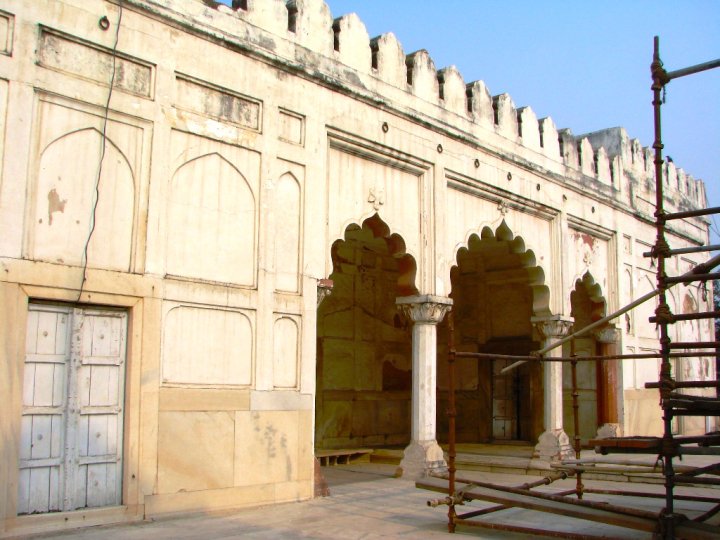 Royal Baths inside Red Fort Delhi