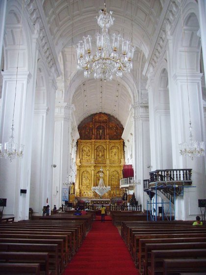 Interiors-of-Se-Cathedral-in-Old-Goa