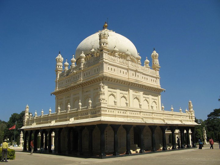 Mausoleum-of-Tipu-Sultan-at-Srirangapatna