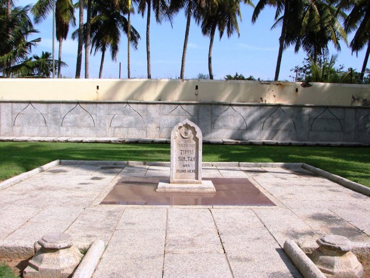 Spot-where-Tipu-Sultan's-body-was-found-in-Srirangapatna