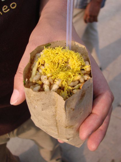 Varanasi-street-food---Jhaal-muri-at-Assi-Ghat