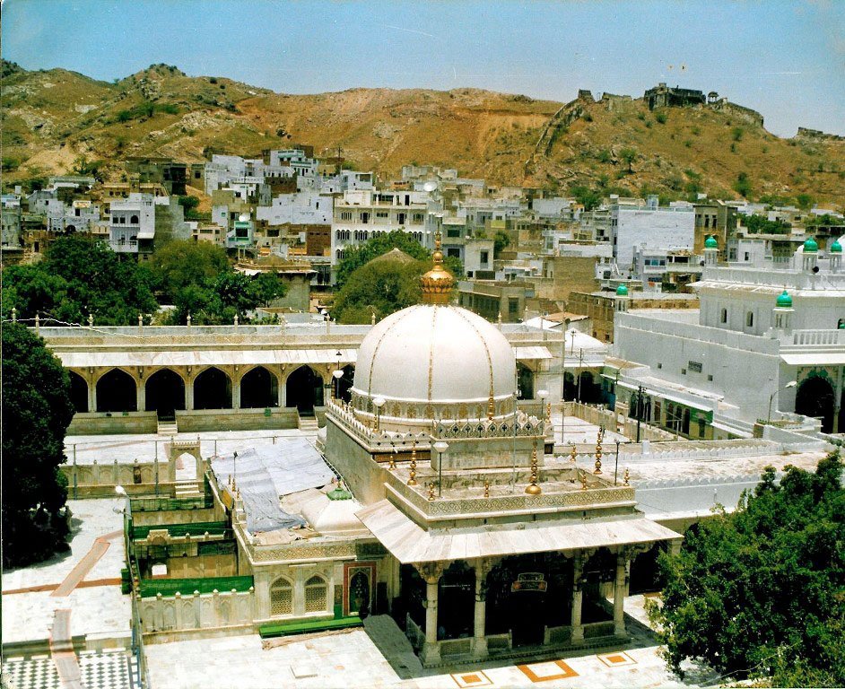 Overview Of Dargah Sharif In Ajmer